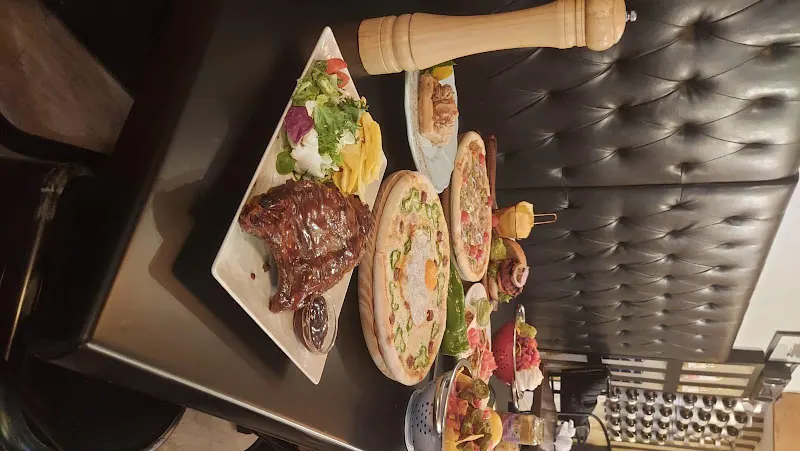 TAN-GO pizza & Grill
