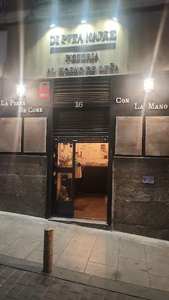 Di Put@ Madre - Pizzería en Madrid - foto 2