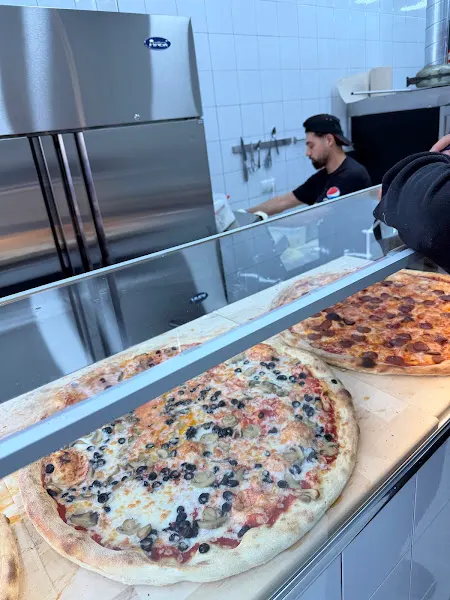 ANTONIA PIZZA - Pizzería en Madrid - foto 2