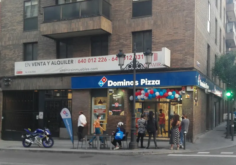 Domino's Pizza - Pizzería a domicilio en Madrid - foto 2
