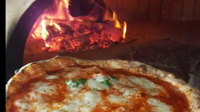 Pizzeria Amadeo Di Napoli Napoli