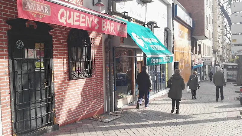 Queen's bar