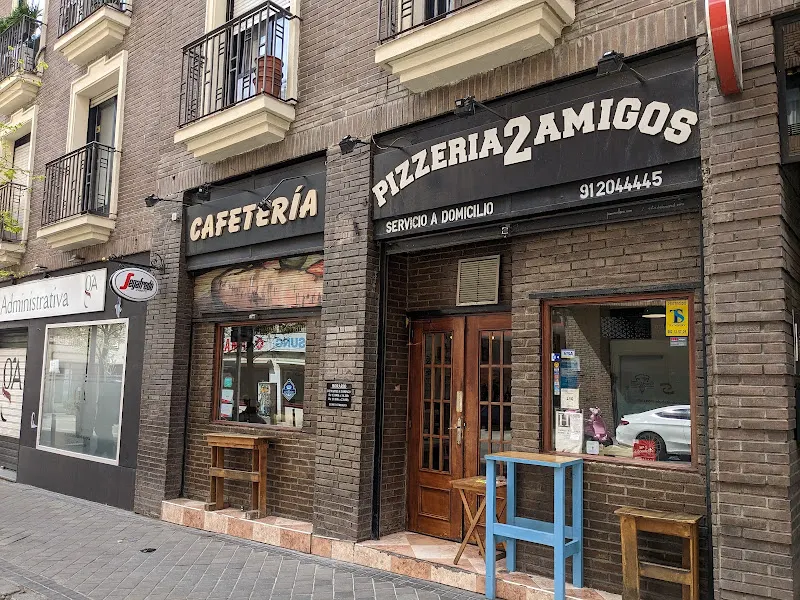 Pizzería 2 Amigos - Pizzería en Madrid - foto 2