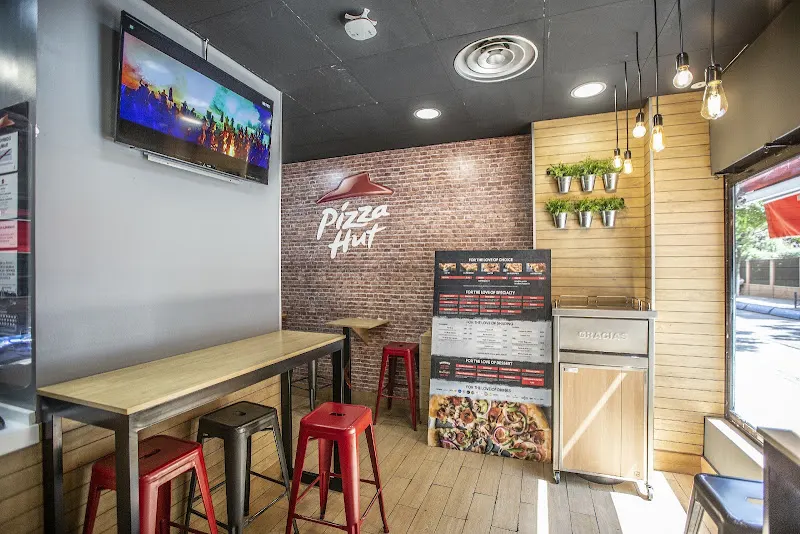 Pizza Hut - Pizzería en Madrid - foto 2