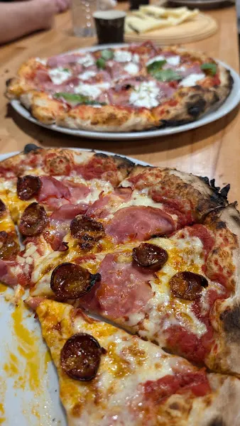 Pizzeña