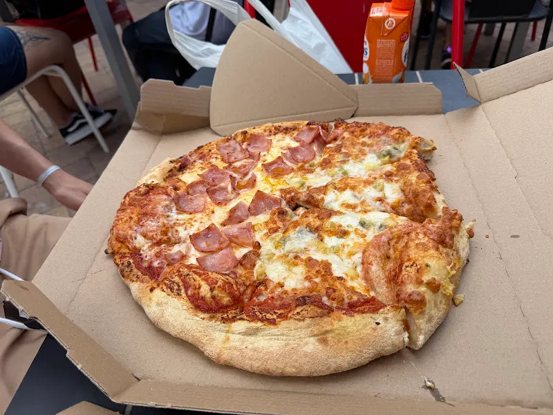 Domino's Pizza - Pizzería a domicilio en Madrid - foto 2