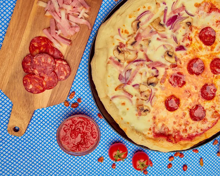 Pizza & Gatos | La Elipa