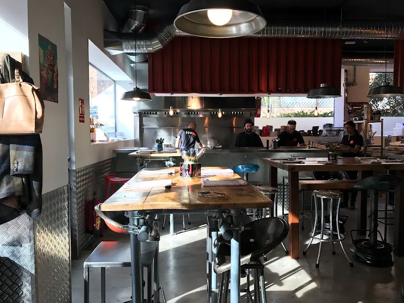 Derzu Bar - Restaurante en Barajas - Restaurante asiático en Madrid - foto 3