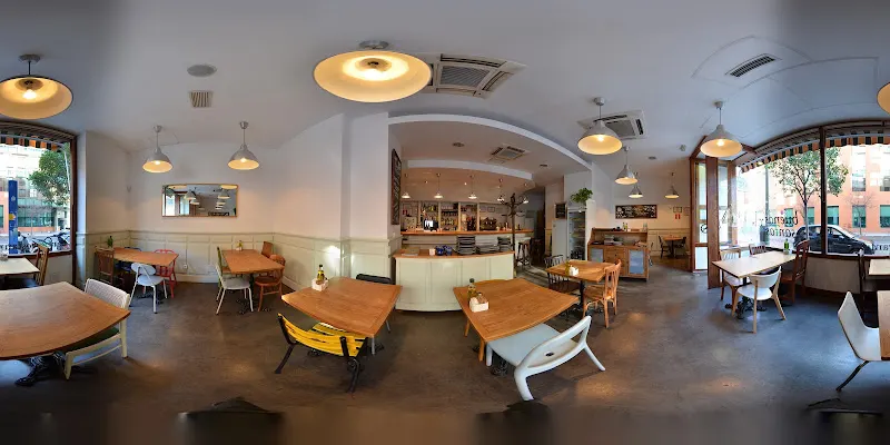 Buenas y Santas - Restaurante Argentino