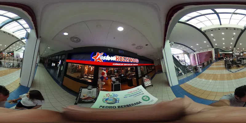 Foster's Hollywood