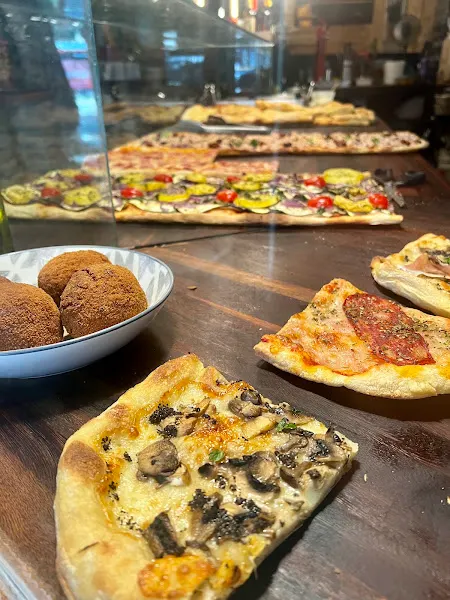 La Pala Pizza Bar