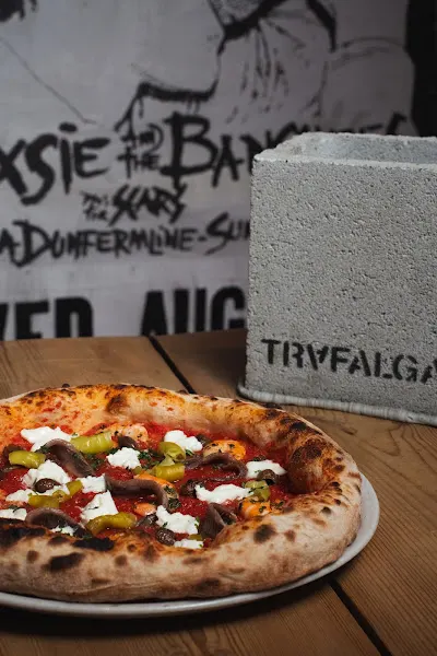 Trafalgar Pizza Club - Pizzería en Barcelona - foto 3