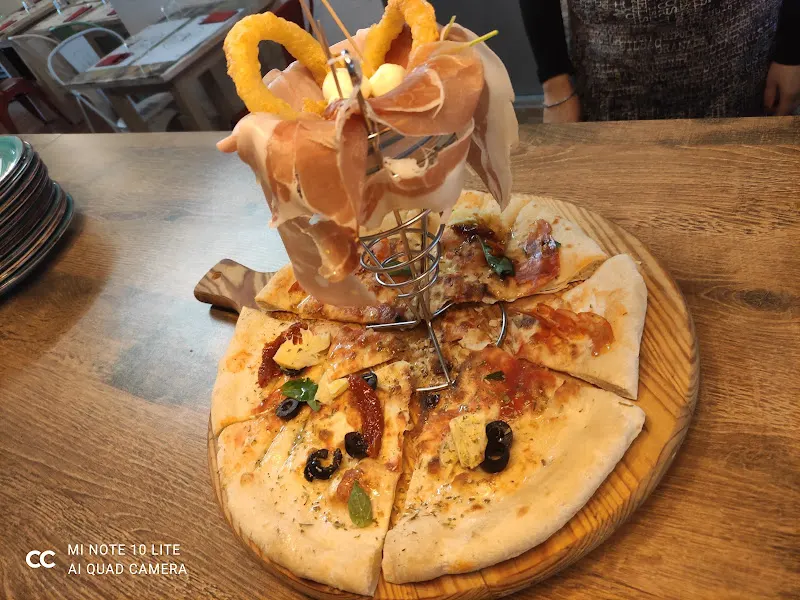 PIZZERIA NANÀ RISTORANTE NAPOLETANO