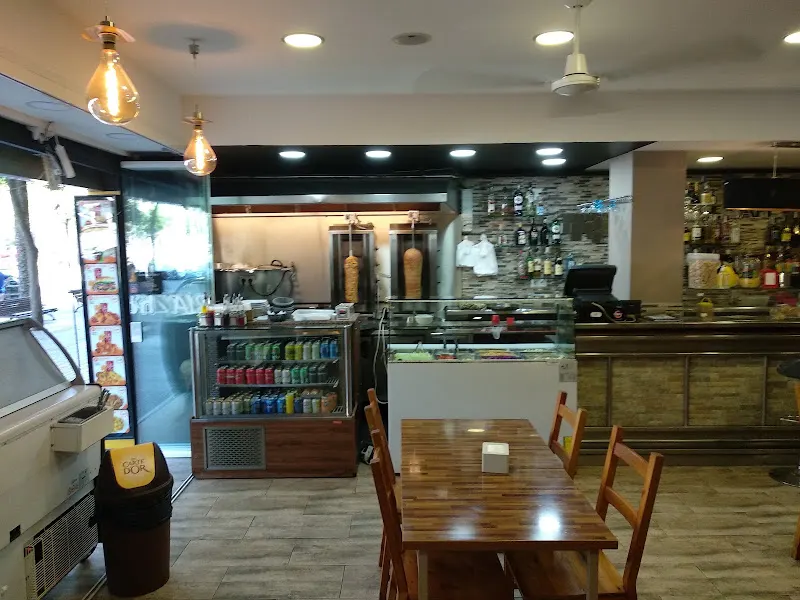 Pizzeria Restaurant La Vila - Pizzería en Barcelona - foto 2