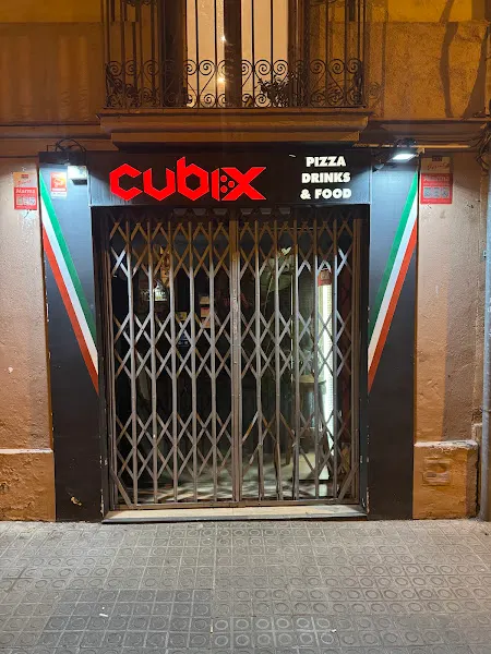 PIZZERIA-RESTAURANTE CUBIX - Pizza para llevar en Barcelona - foto 2