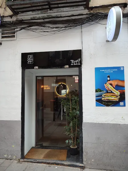 Kazu - Restaurante de sushi en Madrid - foto 2