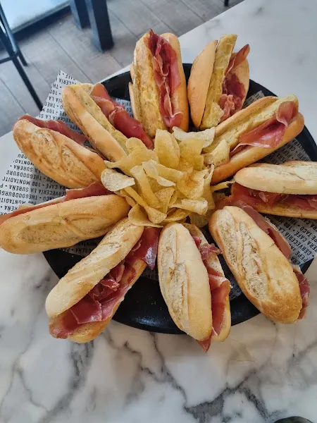 100 Montaditos