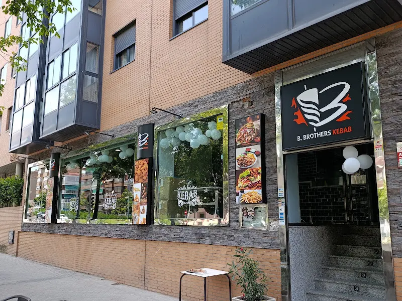 B.brothers kebab en Madrid - foto 2