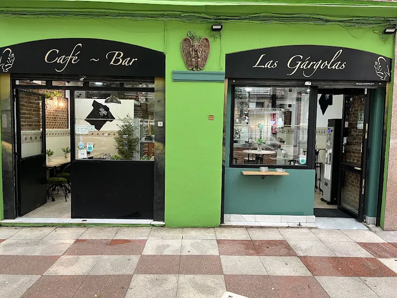 CAFÉ BAR LAS GÁRGOLAS - Bar de tapas en Madrid - foto 2
