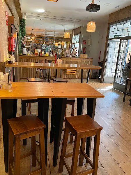 Taberna La Pochola de Arturo de Soria - Taberna en Madrid - foto 2