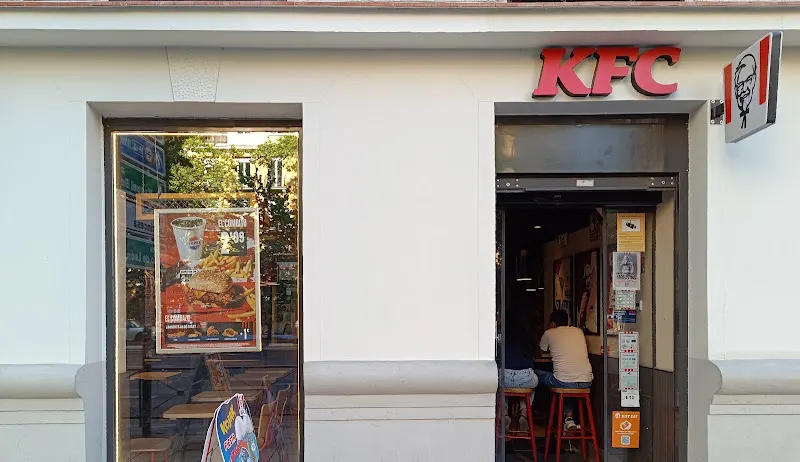 Restaurante KFC - Restaurante especializado en pollo en Madrid - foto 2