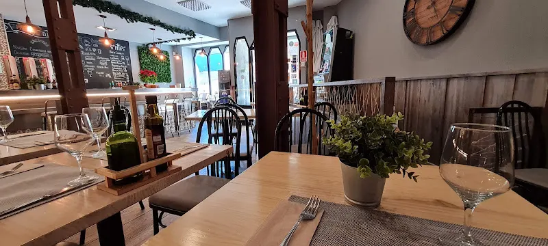 Cafeterìa Restaurante Vìa22 - Restaurante en Madrid - foto 2