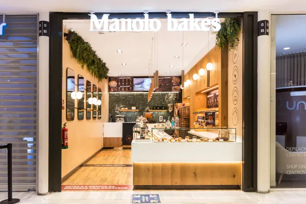 Manolo Bakes