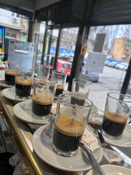 Bar Los Maños Cafeteria