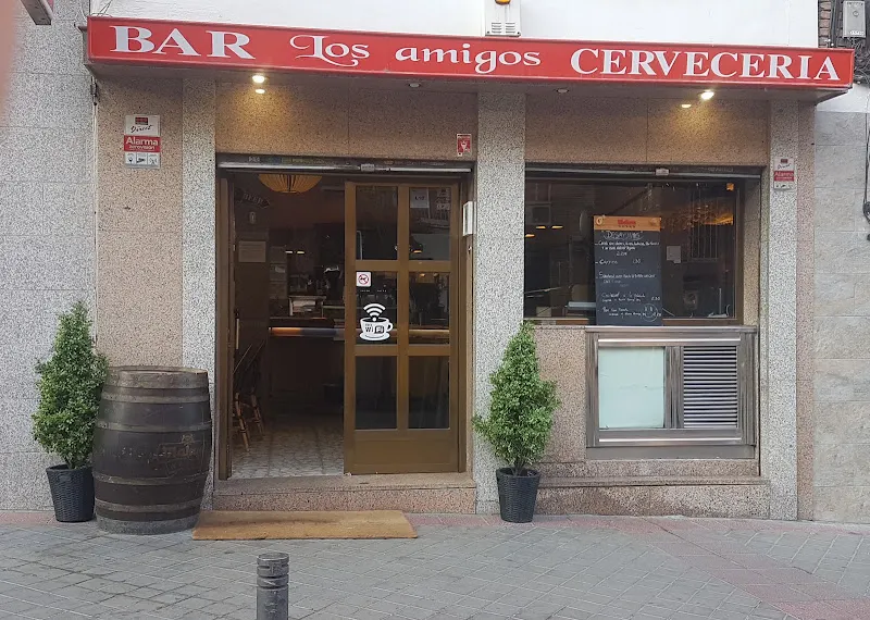 Los Amigos nueva numancia - Bar en Madrid - foto 2