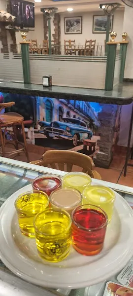 RESTAURANTE LOS ESCUDOS
