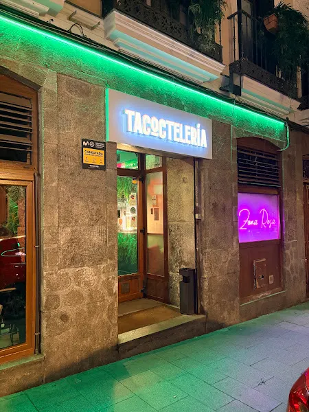 Taquería Tacoctelería : Restaurante Mexicano y Coctelería en Malasaña - Restaurante mexicano en Madrid - foto 2