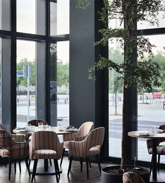 Titan de Valdebebas - Restaurante en Madrid - foto 2