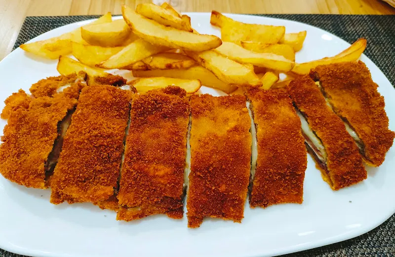 YEyMI Bar - Cafetería