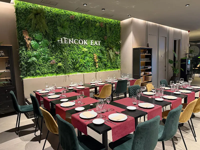 Hencok eat - Restaurante en Madrid - foto 2