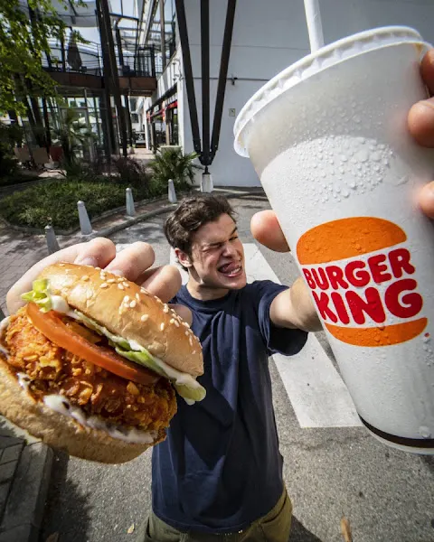 Burger King - T1 - Salidas
