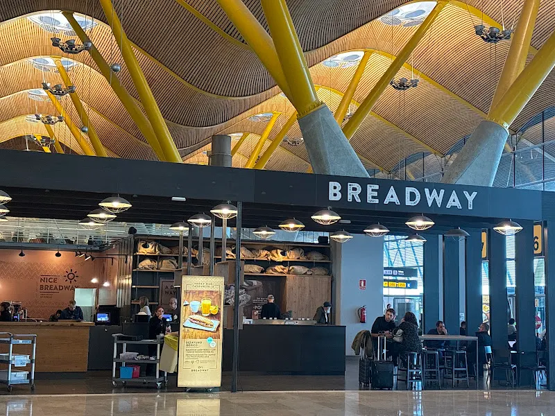 Breadway - Cafetería en Madrid - foto 3