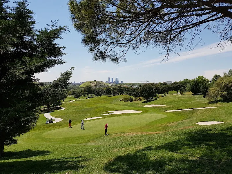Real Club La Moraleja Campo 2 - Campo de golf en Madrid - foto 2