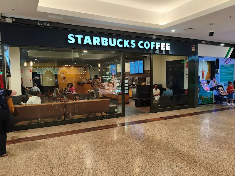 Starbucks - Cafetería en Madrid - foto 2