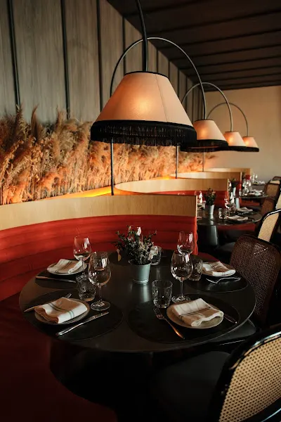 Manto Oyster Bar