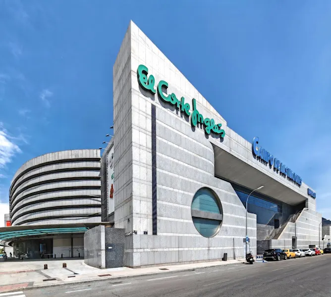 El Corte Inglés Campo de Las Naciones - Centro comercial en Madrid - foto 2