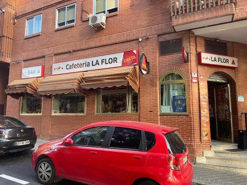 Cafetería La Flor - Cafetería en Madrid - foto 2