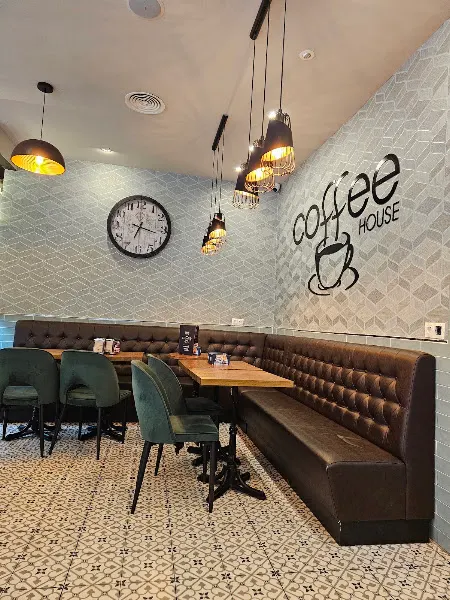 Coffee House - Alejandro Sánchez - Cafetería en Madrid - foto 2