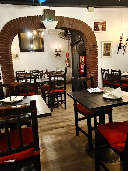 Mesón Jesús Tapas & Paellas - Cocina Mediterránea Barcelona