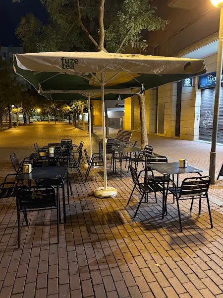 ARiO Pizzería y hamburguesería y cafetería