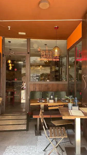 El Atril - Restaurante especializado en tapas en Barcelona - foto 2