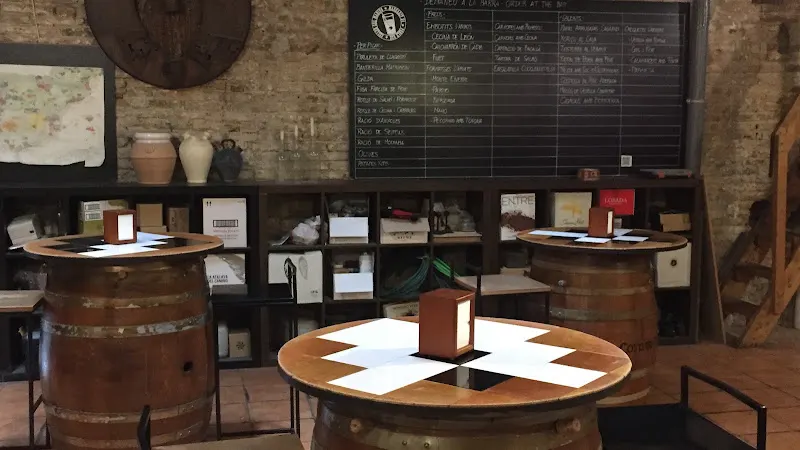 Celler Cal Marino - Bar de tapas en Barcelona - foto 3