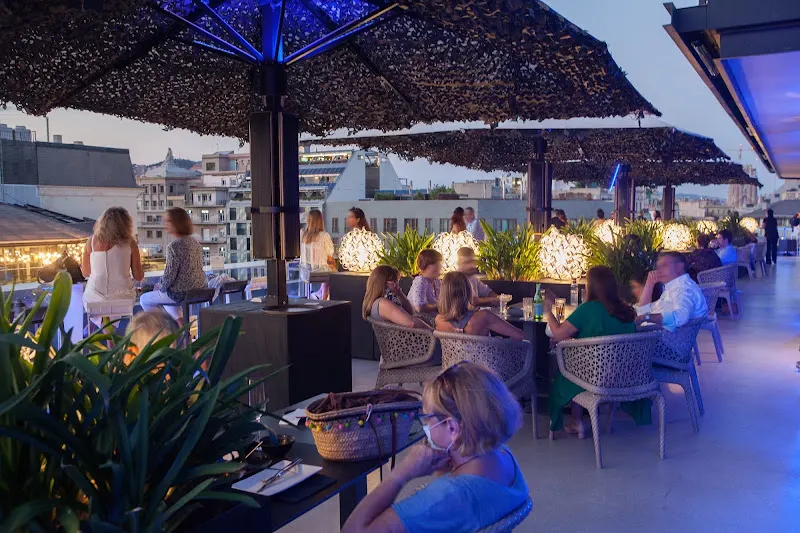 Alaire Rooftop Bar - Bar restaurante en Barcelona - foto 2