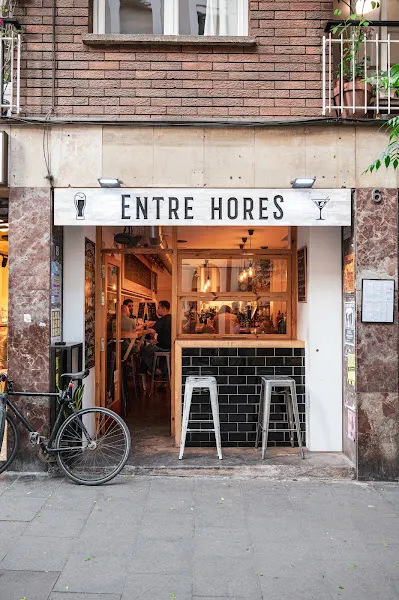 Entre Hores - Tapas, Vermut & Cocktails - Restaurante en Barcelona - foto 2