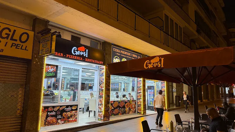 Gorsi - kebab - pizza - tacos - comida india pakistani - Restaurant especialitzat en dóner kebab en Barcelona - foto 2