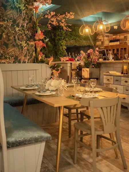 La Jungla Restaurant & Cocktails